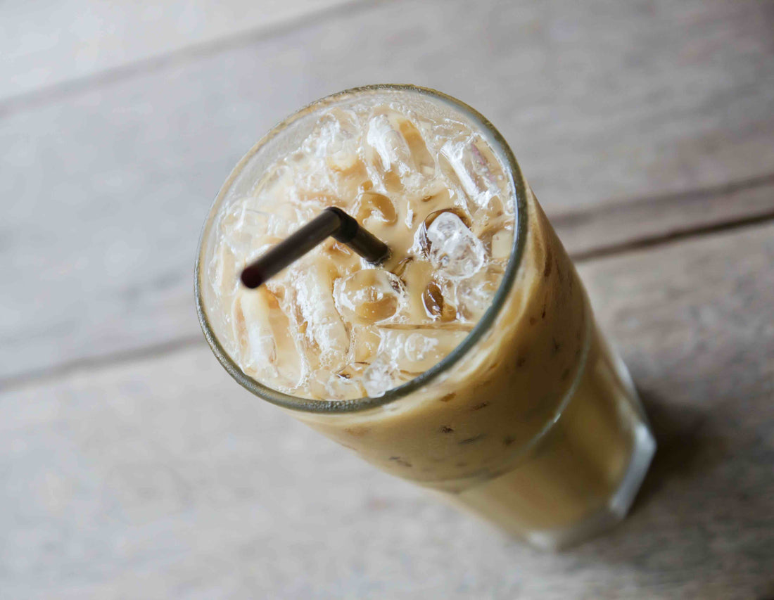 Le Chaï Glacé (Iced Chaï Latte)